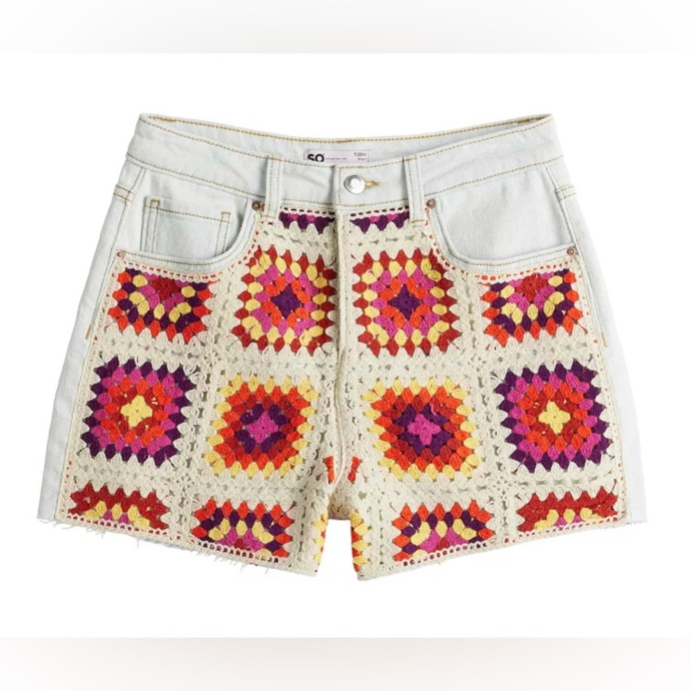 NEW SO Denim Crochet Shorts. Size 11 / 30W - Picture 4 of 9